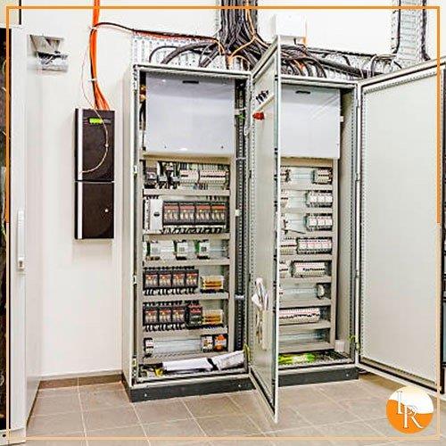 Montagem elétrica industrial